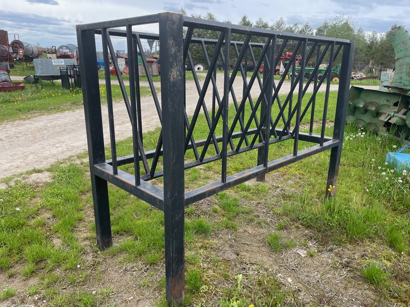 Hay/Forage/Livestock  Horse Cattle Feeder Photo